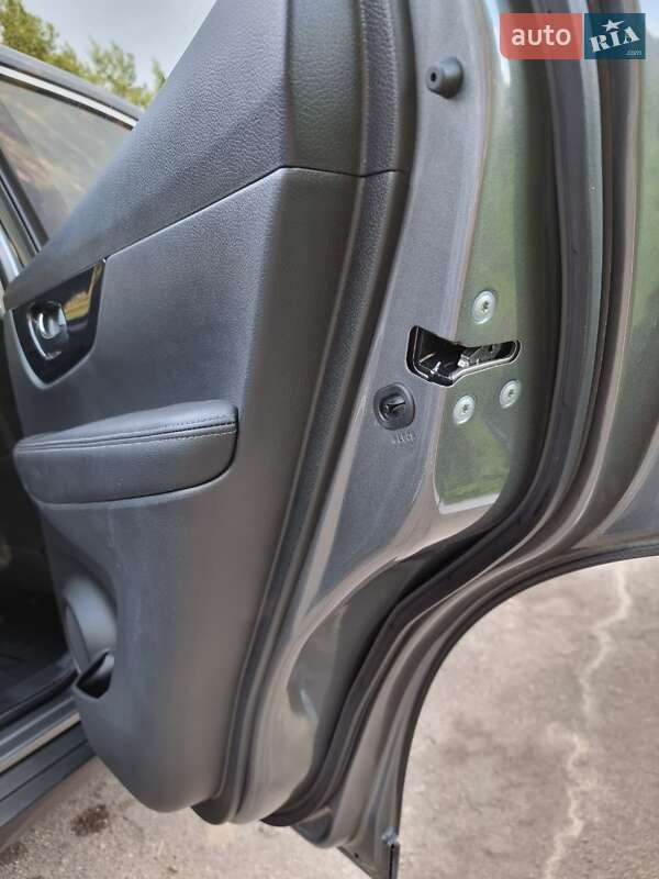 Внедорожник / Кроссовер Nissan X-Trail 2017 в Богуславе