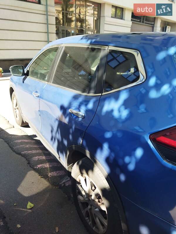 Внедорожник / Кроссовер Nissan X-Trail 2018 в Киеве