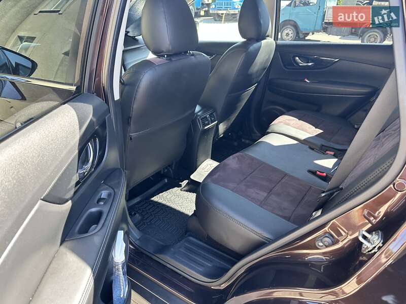 Позашляховик / Кросовер Nissan X-Trail 2020 в Полтаві