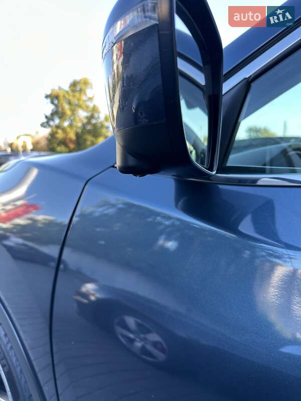 Позашляховик / Кросовер Nissan X-Trail 2015 в Харкові