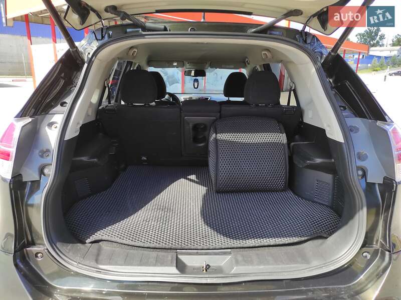 Внедорожник / Кроссовер Nissan X-Trail 2016 в Виннице