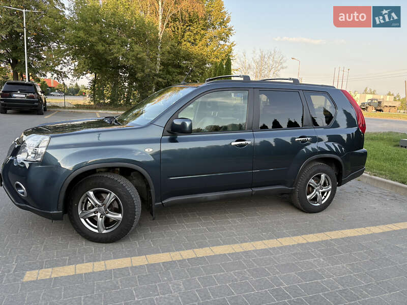 Внедорожник / Кроссовер Nissan X-Trail 2010 в Ивано-Франковске
