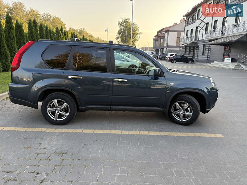 Внедорожник / Кроссовер Nissan X-Trail 2010 в Ивано-Франковске