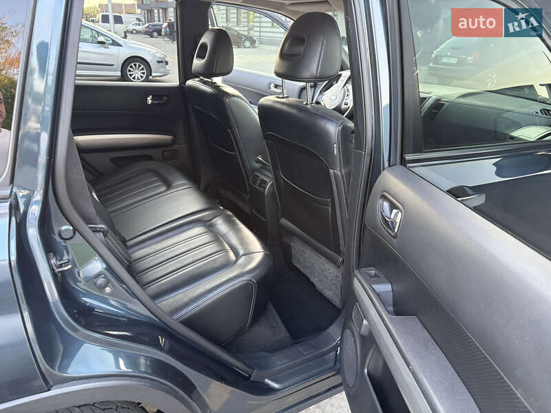 Внедорожник / Кроссовер Nissan X-Trail 2010 в Ивано-Франковске