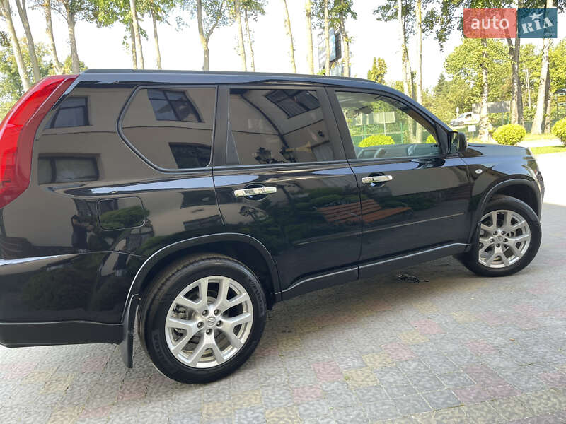 Внедорожник / Кроссовер Nissan X-Trail 2012 в Стрые