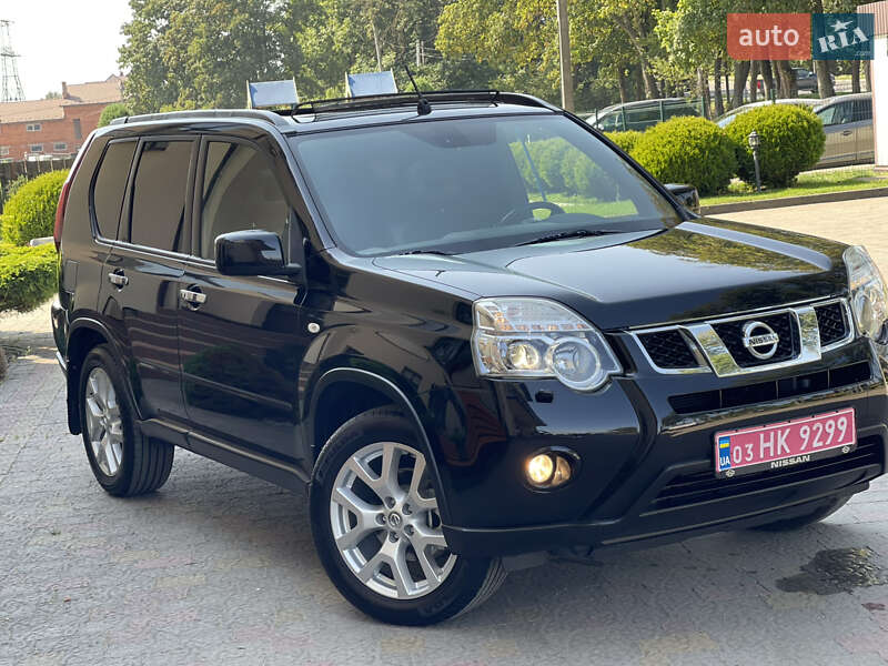 Внедорожник / Кроссовер Nissan X-Trail 2012 в Стрые