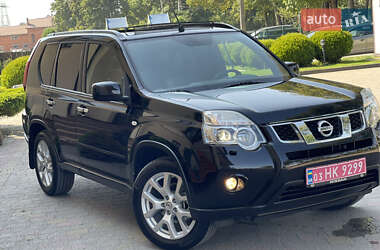 Позашляховик / Кросовер Nissan X-Trail 2012 в 
