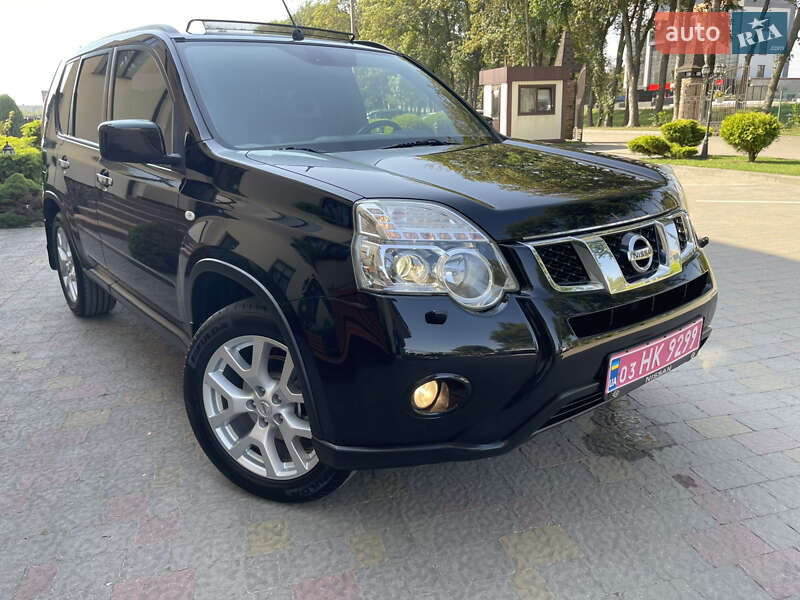Внедорожник / Кроссовер Nissan X-Trail 2012 в Стрые