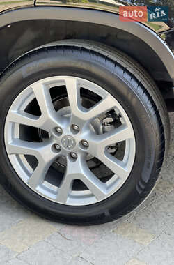 Позашляховик / Кросовер Nissan X-Trail 2012 в 