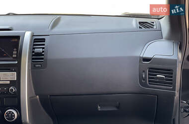 Позашляховик / Кросовер Nissan X-Trail 2012 в 