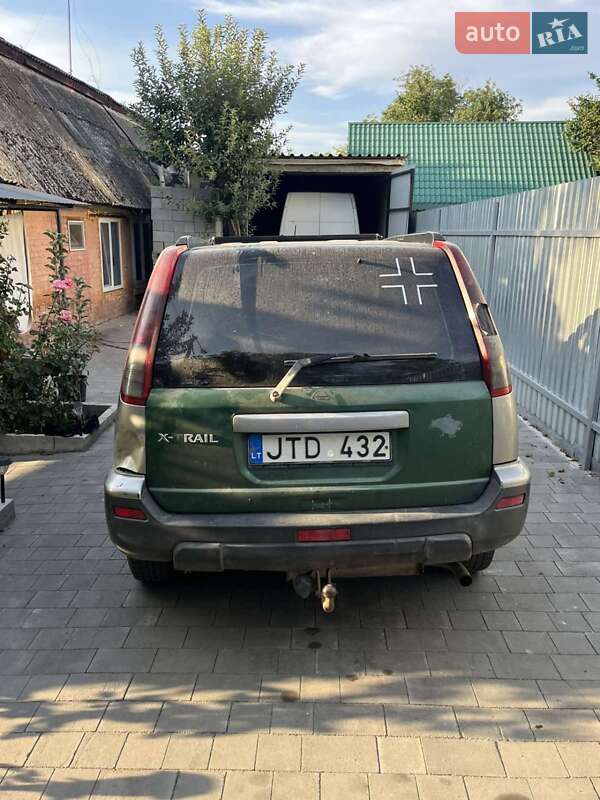 Позашляховик / Кросовер Nissan X-Trail 2002 в Побужському