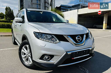 Внедорожник / Кроссовер Nissan X-Trail 2017 в Киеве