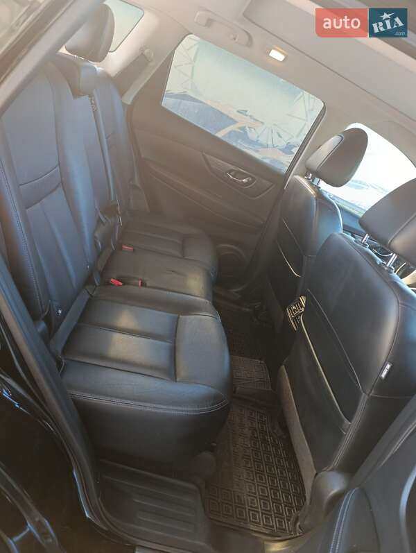 Позашляховик / Кросовер Nissan X-Trail 2017 в Івано-Франківську