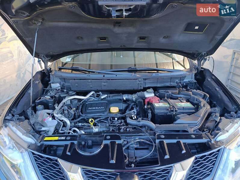 Позашляховик / Кросовер Nissan X-Trail 2017 в Івано-Франківську