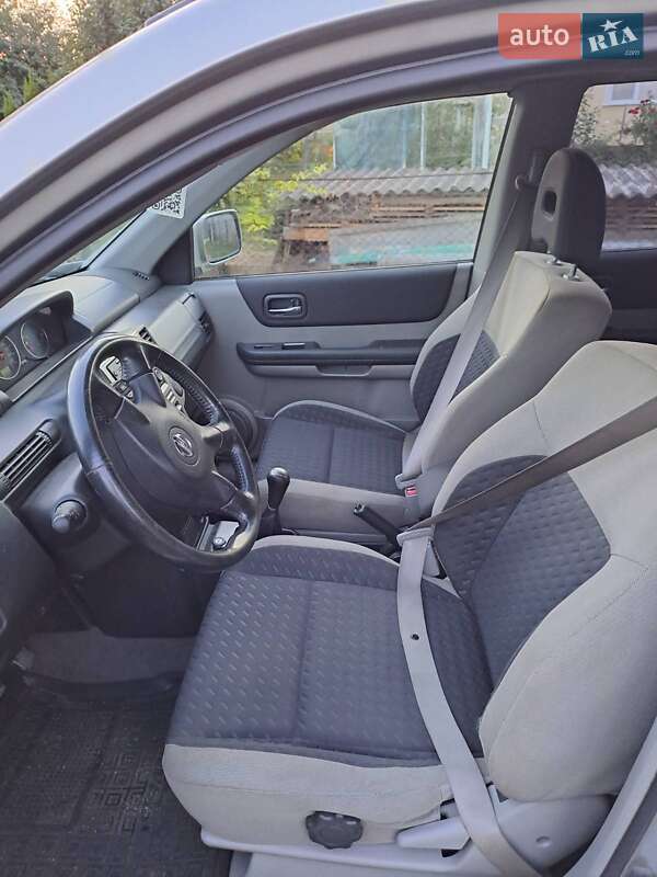 Позашляховик / Кросовер Nissan X-Trail 2006 в Володимирі