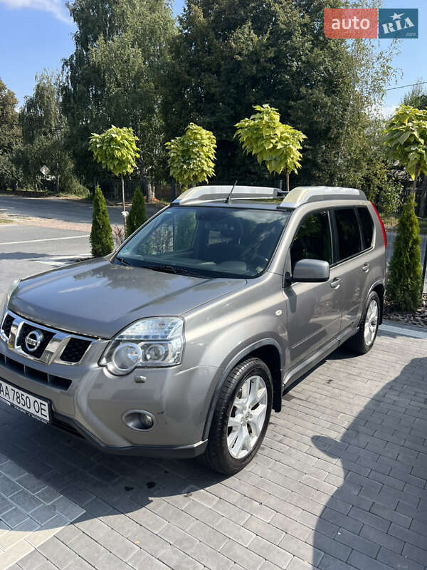 Внедорожник / Кроссовер Nissan X-Trail 2013 в Киеве