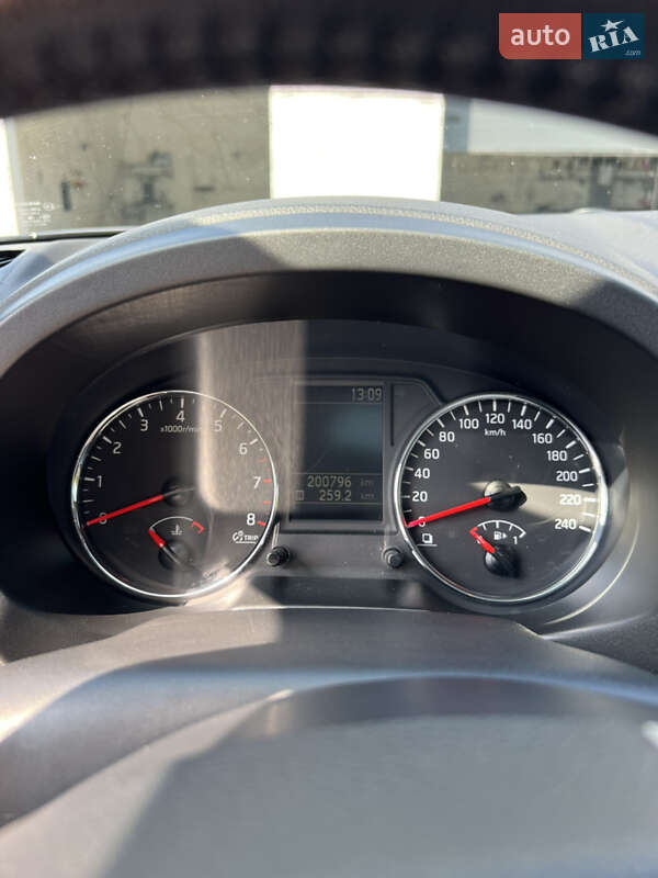 Внедорожник / Кроссовер Nissan X-Trail 2013 в Киеве