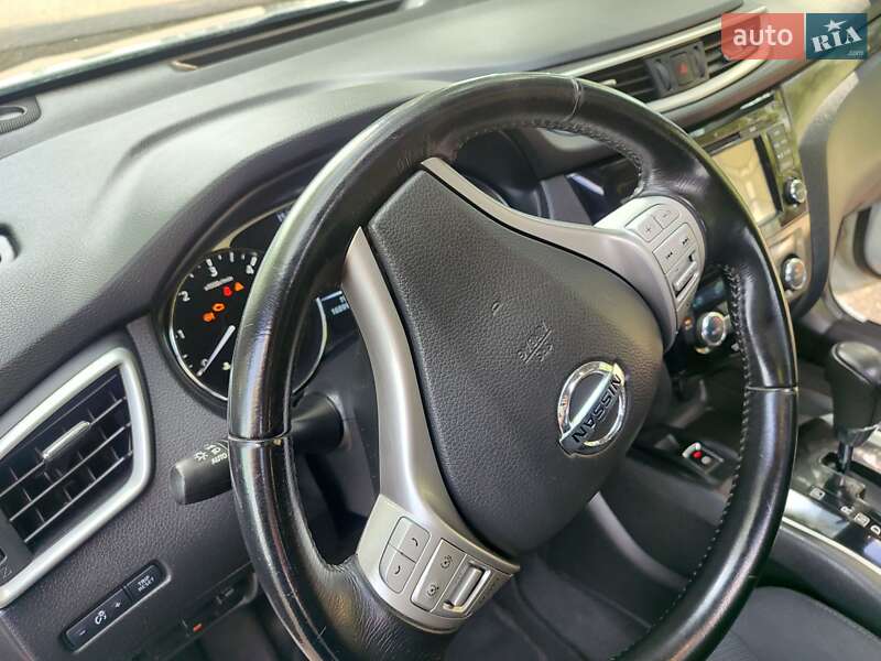 Внедорожник / Кроссовер Nissan X-Trail 2017 в Надворной