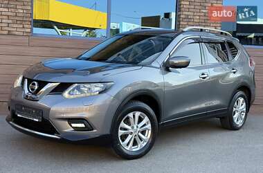 Позашляховик / Кросовер Nissan X-Trail 2016 в Києві