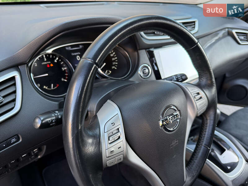 Внедорожник / Кроссовер Nissan X-Trail 2016 в Киеве