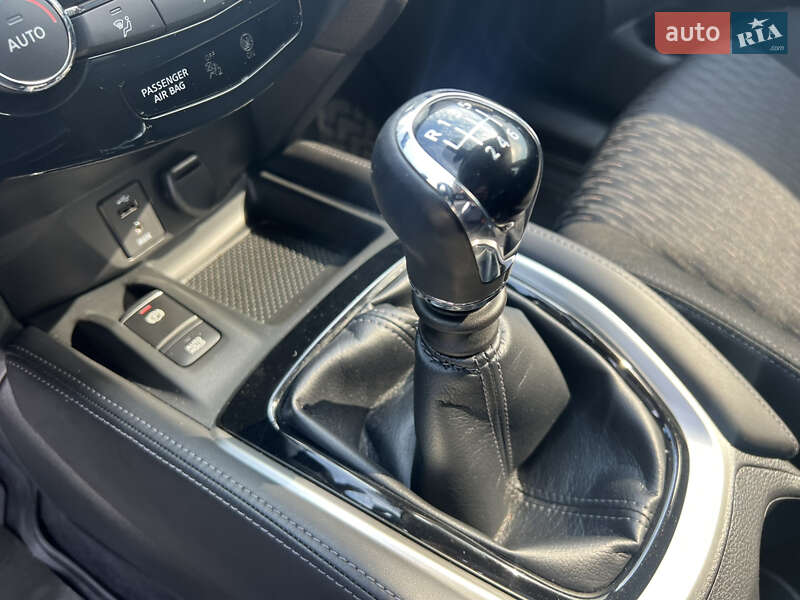 Внедорожник / Кроссовер Nissan X-Trail 2021 в Киеве