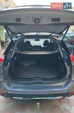 Внедорожник / Кроссовер Nissan X-Trail 2020 в Лохвице