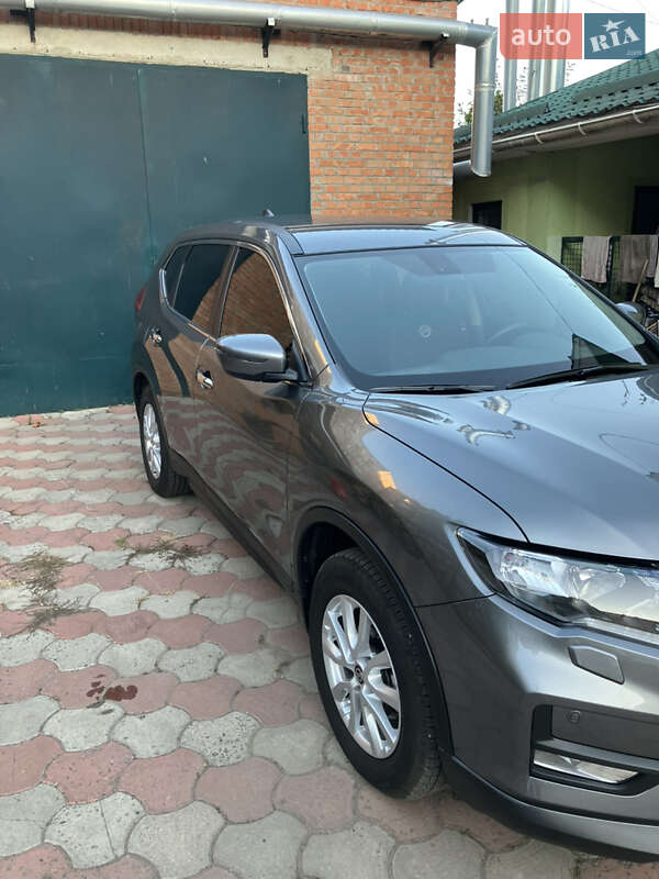 Позашляховик / Кросовер Nissan X-Trail 2020 в Лохвиці