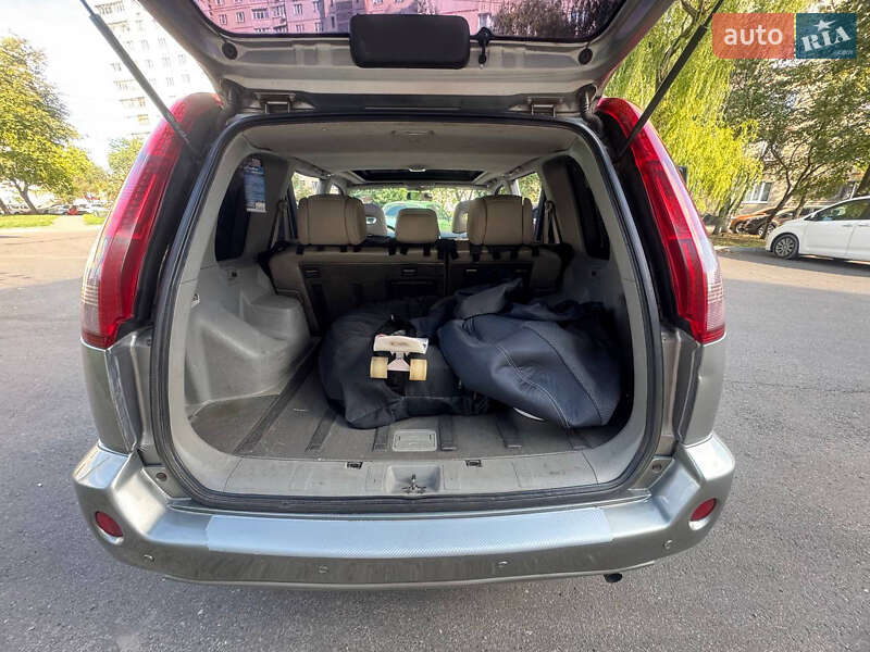 Внедорожник / Кроссовер Nissan X-Trail 2006 в Харькове