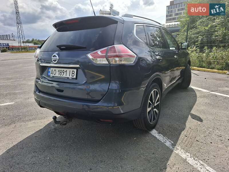 Позашляховик / Кросовер Nissan X-Trail 2016 в Ужгороді