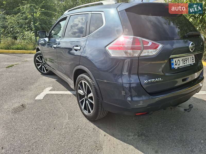 Позашляховик / Кросовер Nissan X-Trail 2016 в Ужгороді