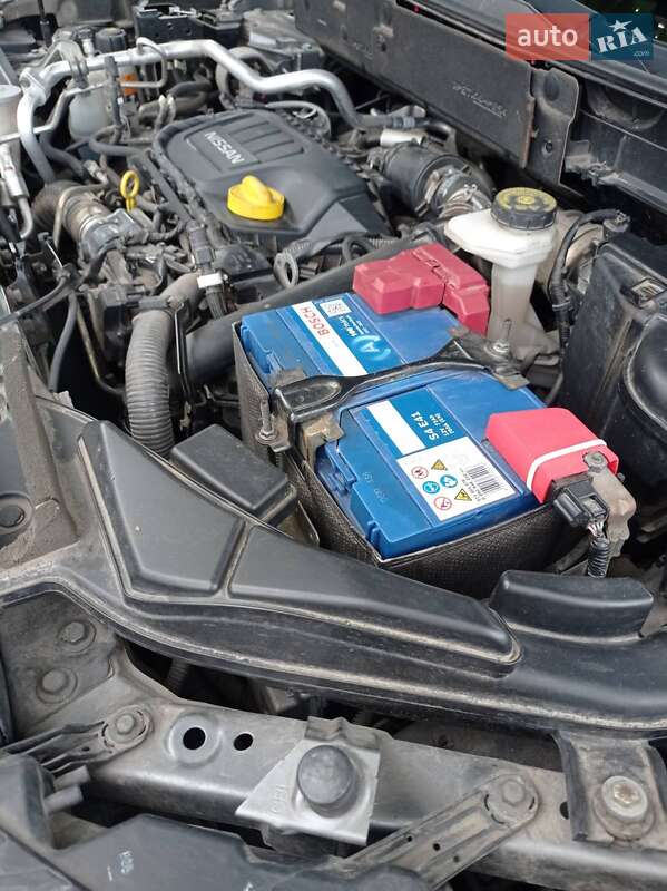 Позашляховик / Кросовер Nissan X-Trail 2016 в Вараші