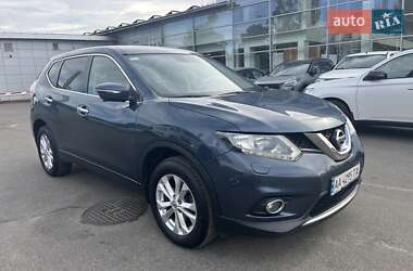 Внедорожник / Кроссовер Nissan X-Trail 2017 в 