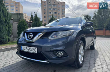 Внедорожник / Кроссовер Nissan X-Trail 2016 в Луцке