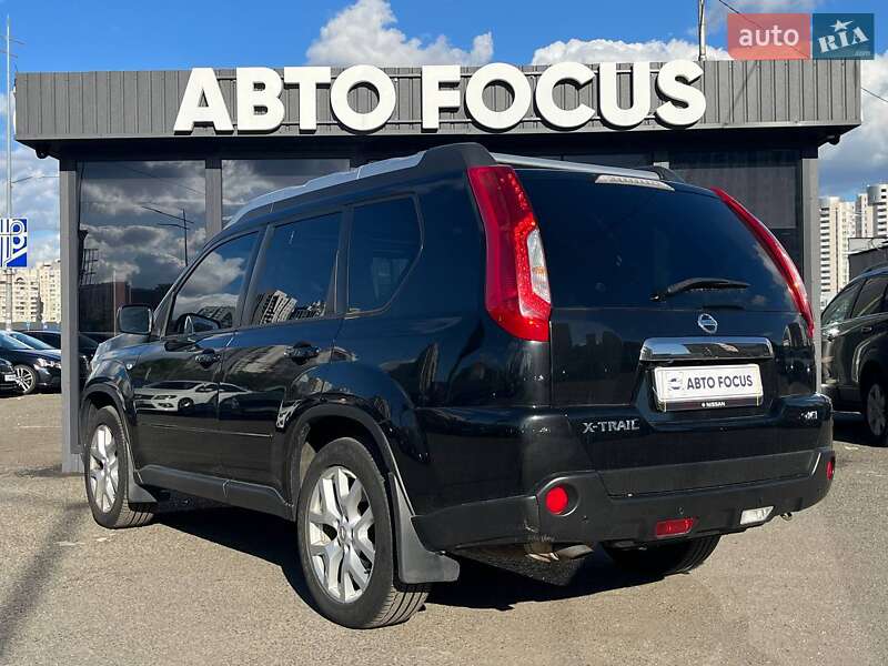 Позашляховик / Кросовер Nissan X-Trail 2014 в Києві