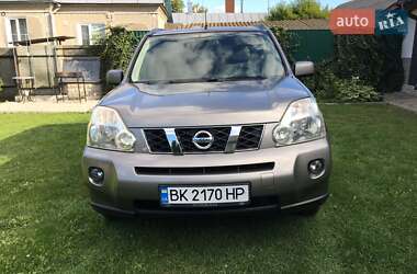 Позашляховик / Кросовер Nissan X-Trail 2008 в Рівному
