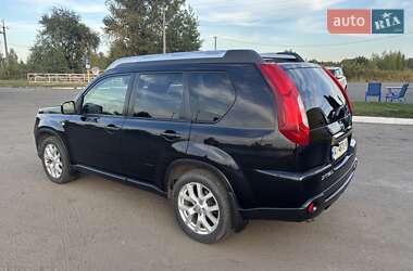 Позашляховик / Кросовер Nissan X-Trail 2012 в 