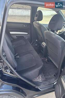 Позашляховик / Кросовер Nissan X-Trail 2012 в 