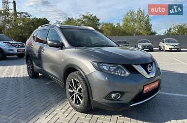 Внедорожник / Кроссовер Nissan X-Trail 2016 в 