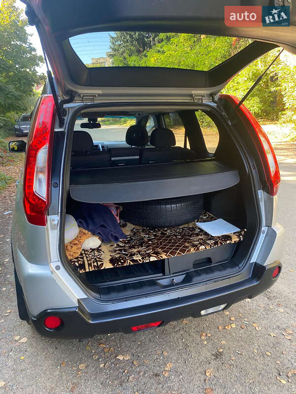 Позашляховик / Кросовер Nissan X-Trail 2012 в Сумах