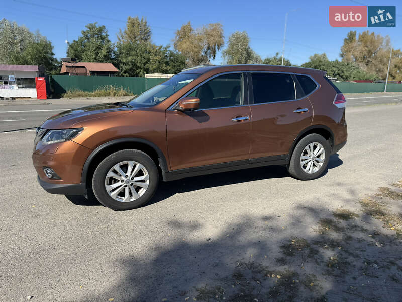 Позашляховик / Кросовер Nissan X-Trail 2014 в Києві