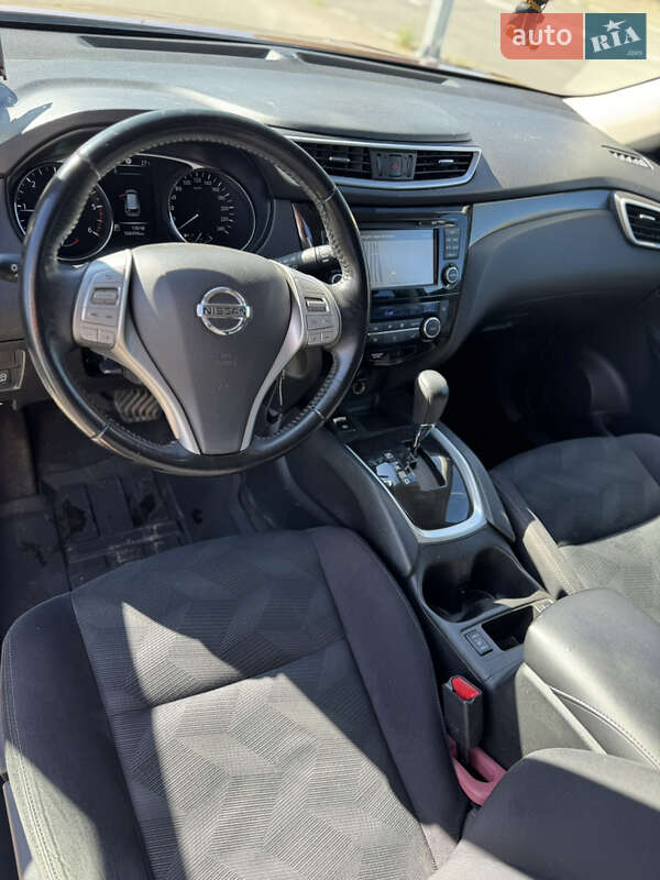 Позашляховик / Кросовер Nissan X-Trail 2014 в Києві