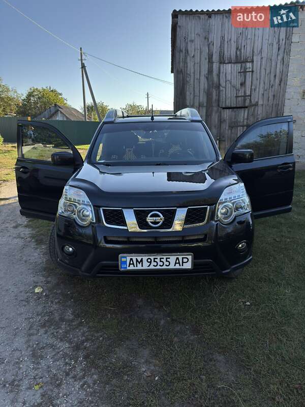 Позашляховик / Кросовер Nissan X-Trail 2012 в Звягелі