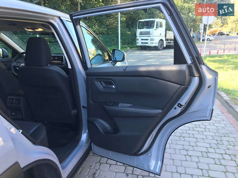 Позашляховик / Кросовер Nissan X-Trail 2024 в Києві