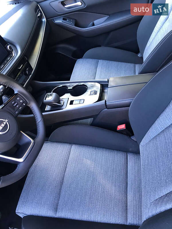 Позашляховик / Кросовер Nissan X-Trail 2024 в Києві