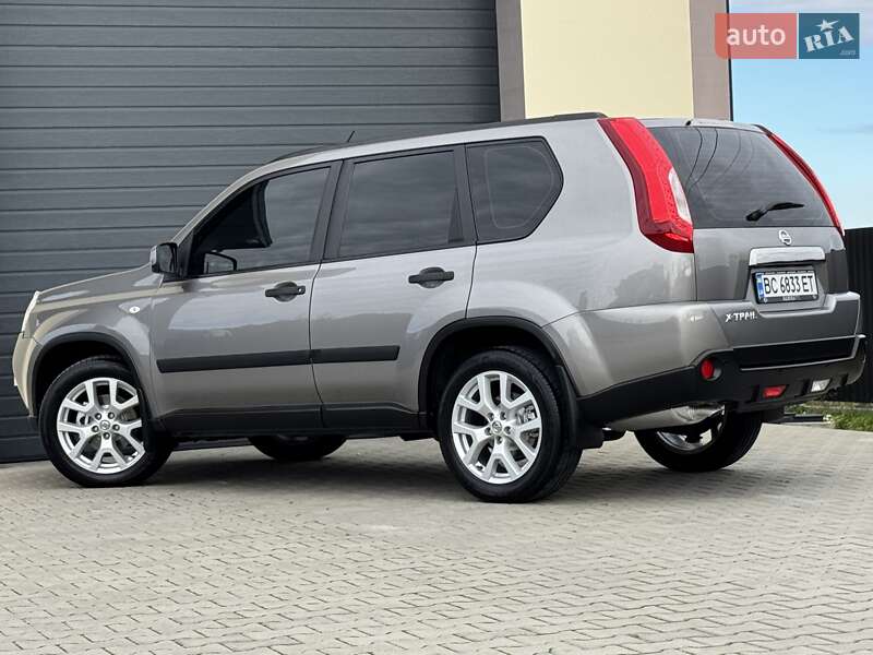 Позашляховик / Кросовер Nissan X-Trail 2010 в Стрию