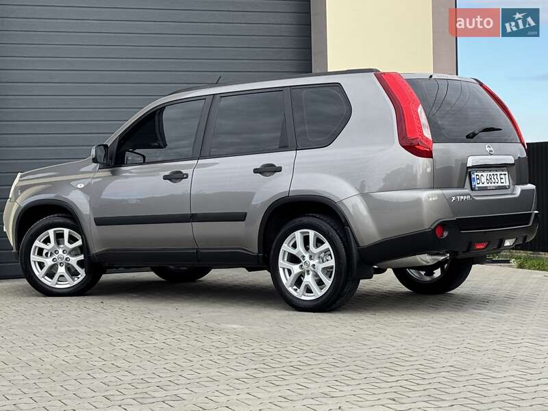 Позашляховик / Кросовер Nissan X-Trail 2010 в Стрию