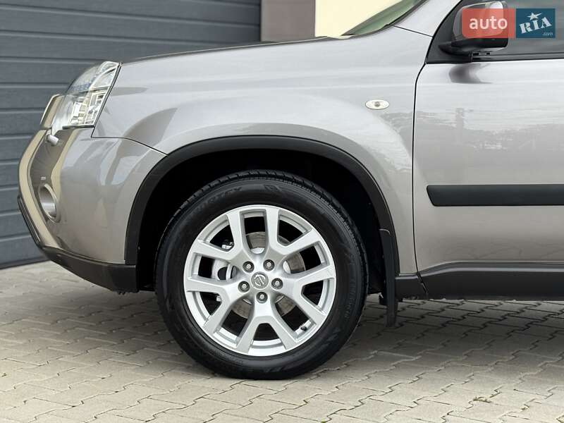 Позашляховик / Кросовер Nissan X-Trail 2010 в Стрию