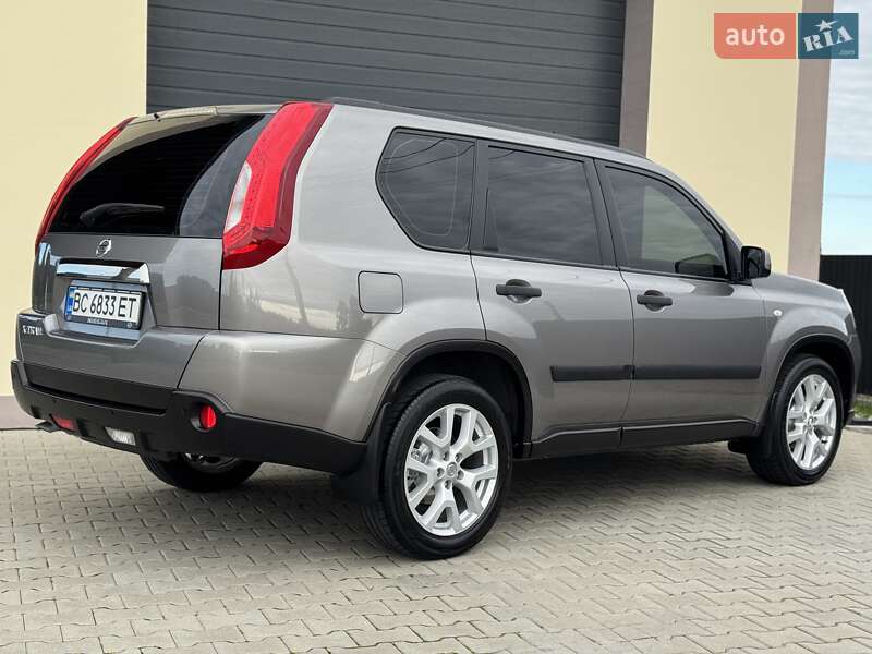 Позашляховик / Кросовер Nissan X-Trail 2010 в Стрию