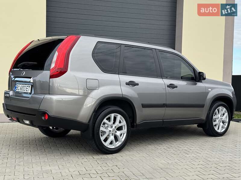 Позашляховик / Кросовер Nissan X-Trail 2010 в Стрию
