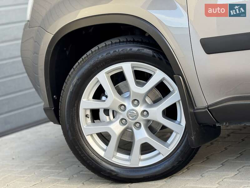 Позашляховик / Кросовер Nissan X-Trail 2010 в Стрию